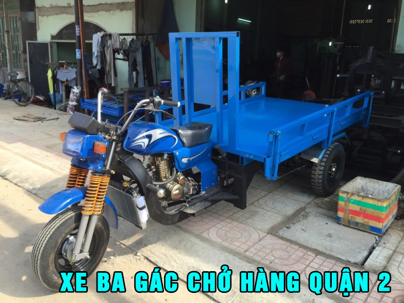 Xe ba gác chở hàng quận 2